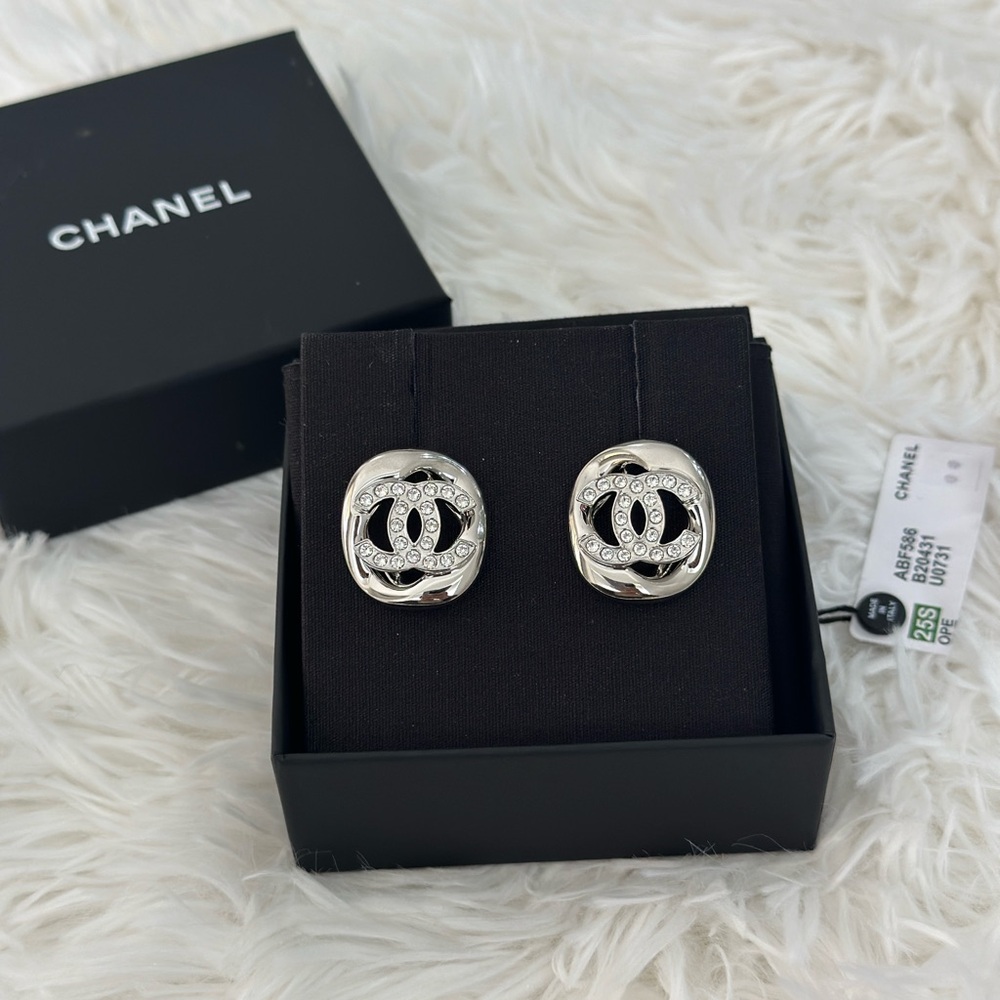 CHANEL 25S Chunky CC Stud Earrings in crystals silver